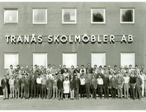 75 år Tranås Skolmöbler AB 1971(Namnlista finns under jubileumsfliken 1971 som pdf)